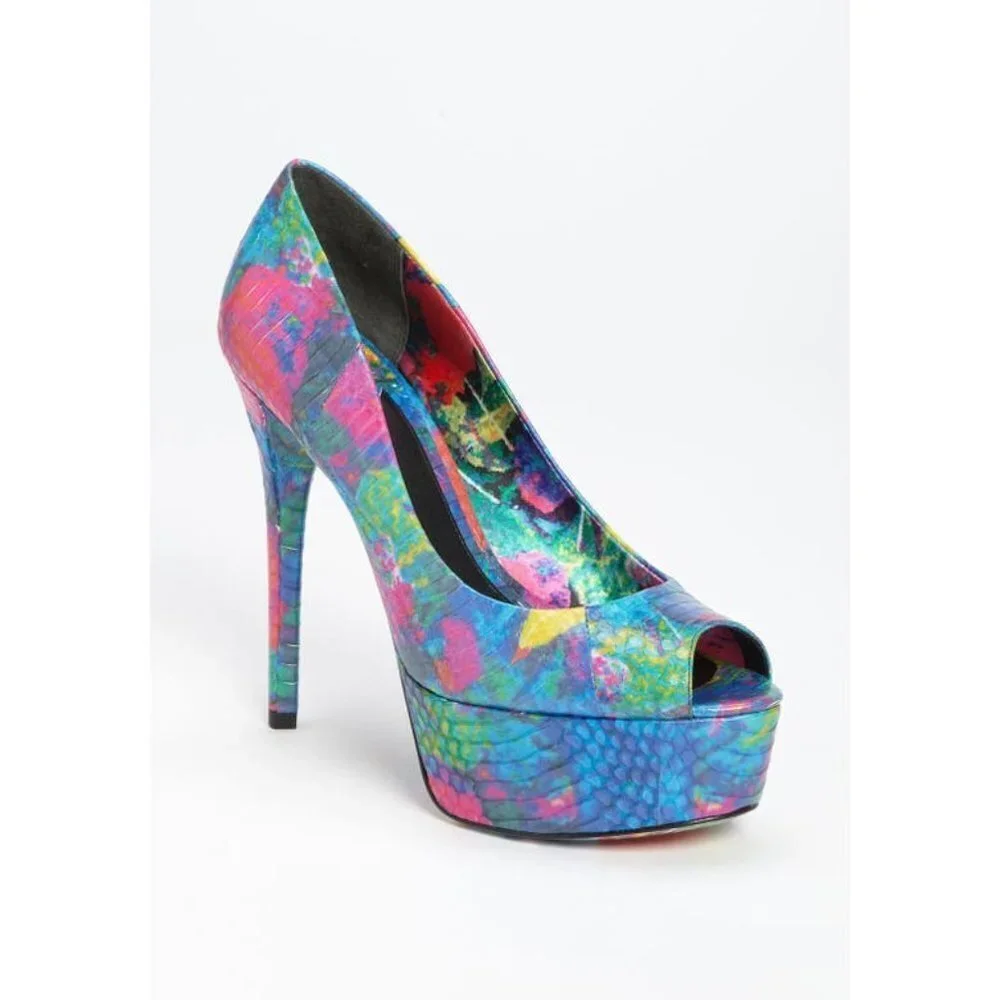 Brian Atwood B Bambola Ultra High Pumps EUC SZ 6.5 - Picture 1 of 7